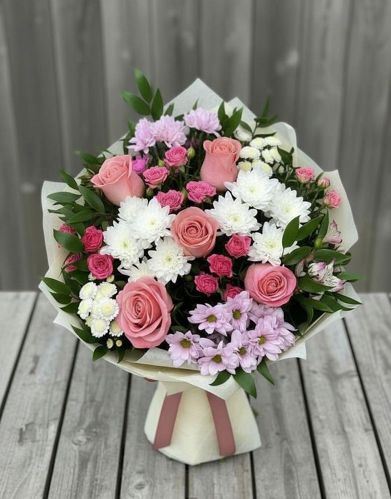 Букет цветов из: Альстромерии, Гвоздики, Розы и Хризантемы в Натухаевской
