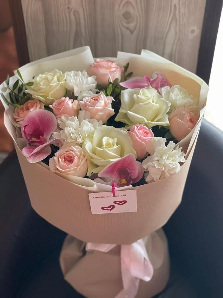 Букет цветов из: Орхидеи, Розы и Гвоздики в Натухаевской