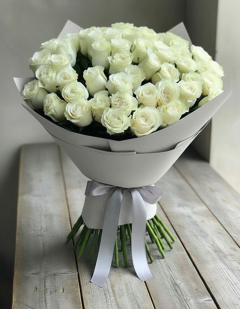 Букет 35 Белых роз в Натухаевской