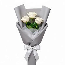 Букет 3 белые розы в Натухаевской