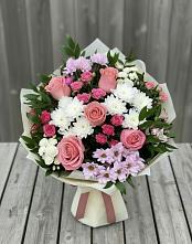 Букет цветов из:  Альстромерии, Гвоздики, Розы и Хризантемы в Натухаевской