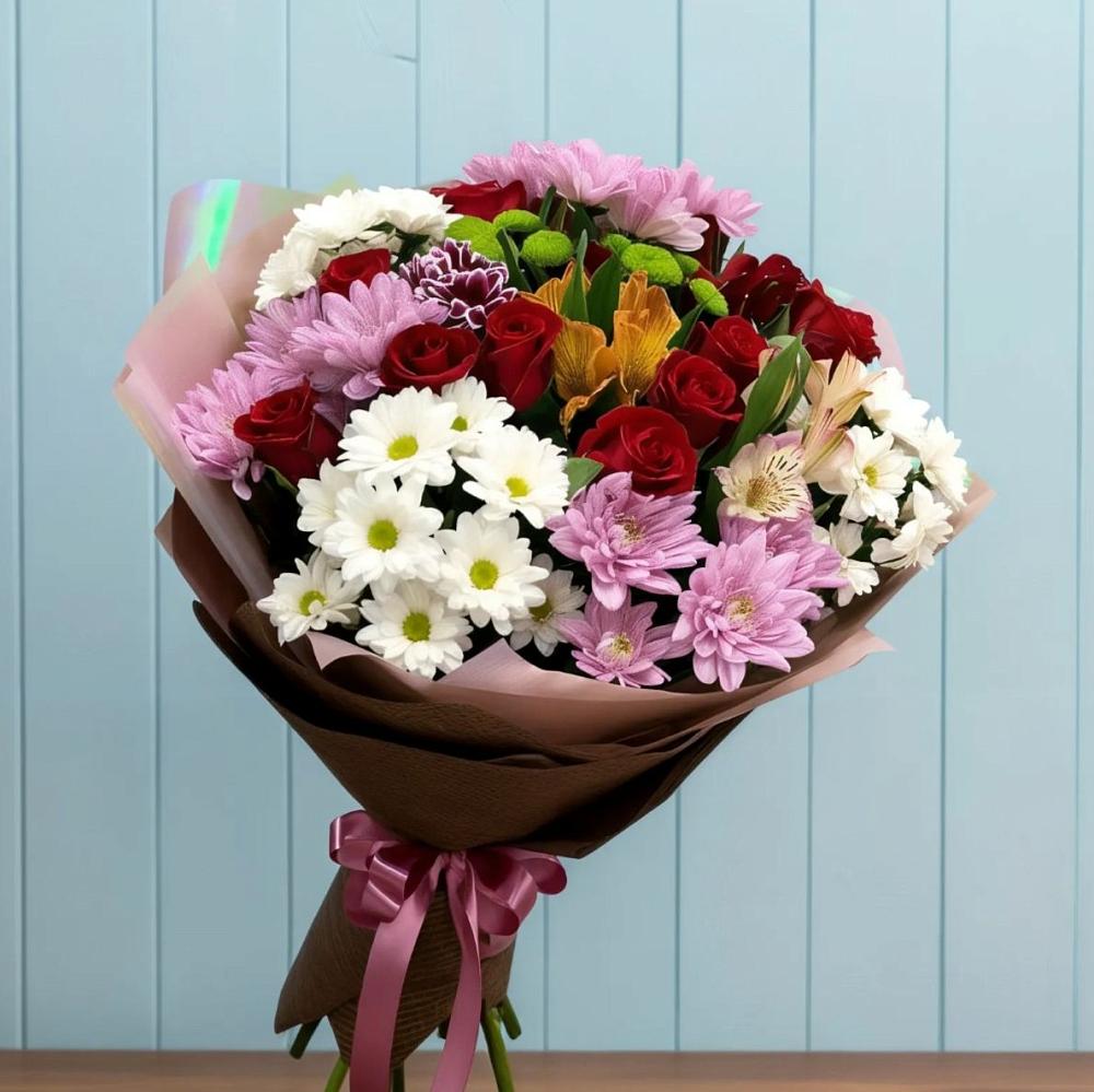 Букет цветов из: Розы, Хризантемы и Альстромерии в Натухаевской