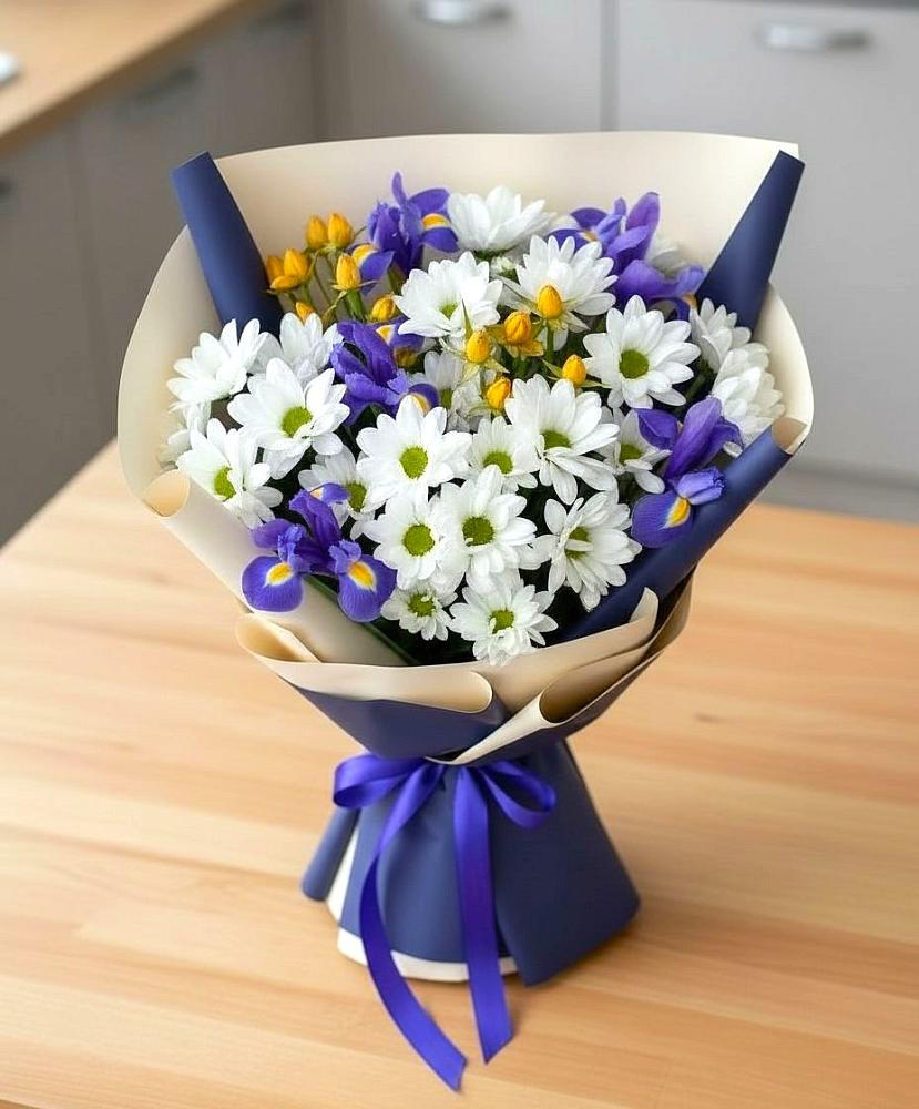 Букет цветов из: Розы, Ирисы и Хризантемы в Натухаевской