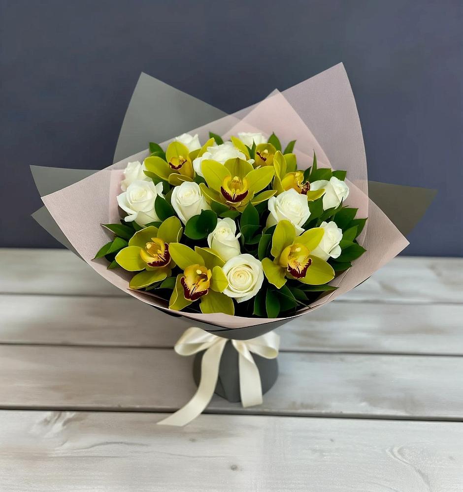 Букет цветов из: Орхидеи и Розы в Натухаевской